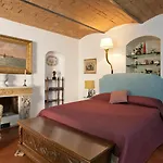 Rental In Rome Arco Ciambella Loft
