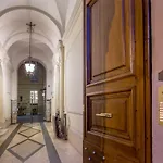 The Shell Rome Suite