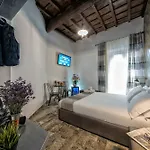 Navona Jacuzzi Rooms