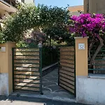 Roman Beach Family Apartment