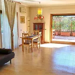 Terrace22 - Delizioso Attico Ben Collegato