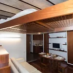Trevi Fountain - Lovely Loft Apartment