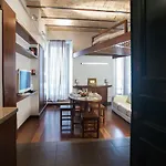 Trevi Fountain - Lovely Loft Apartment