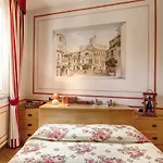 Lovely Flat By The Trevi Fountain