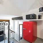 Quiet Pied A Terre With Terrace In Borgo Pio