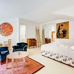 Al Portico 39 Apartment With Terrace