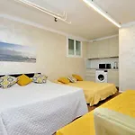 Santa Alfonso Suite