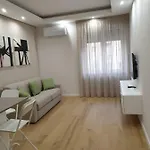 T&T Luxury Home Rome Int 4