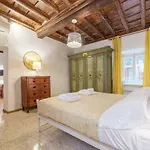 At the heart of Monti - via dei Capocci