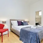 Modern Apartment Quirina