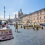 Nice Apartment Navona Square