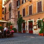 38 Vicolo de\' Cinque