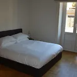 Una finestra su Castel Sant\'Angelo