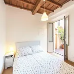 Central Quiet Apartment And Terrace