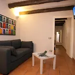Vaticanhouse