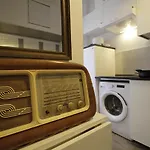 Retro Art house