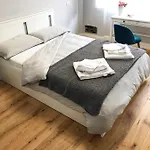 Delicious Home Close To The Station