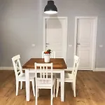 Delicious Home Close To The Station