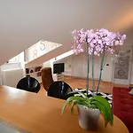 Tic Tac Loft