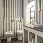 Garibaldi Suites Apartment