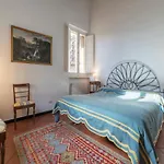 Three Bedrooms In World-Famous Via Giulia - Fromhometorome