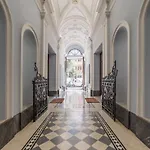 Castro Pretorio & Sallustiano Lovely Flat