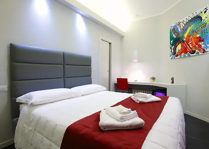 Nearhome Smart Suites Guest House