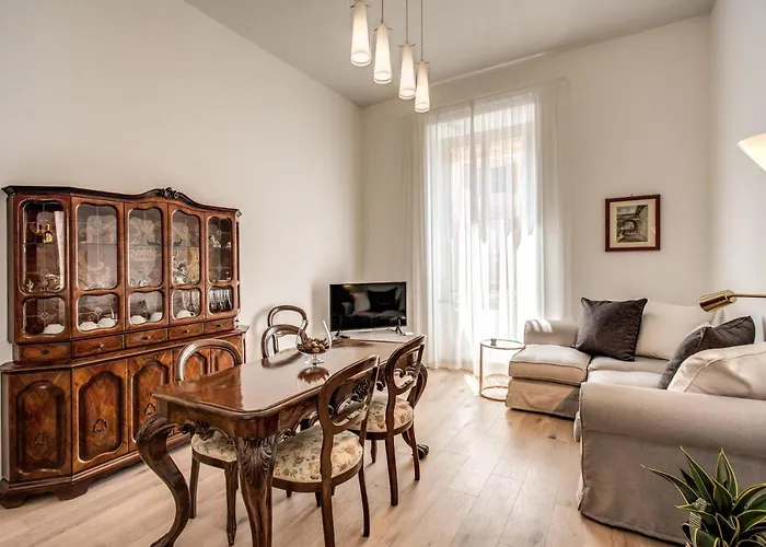3 Bedrooms Vatican Rome City Center Apt