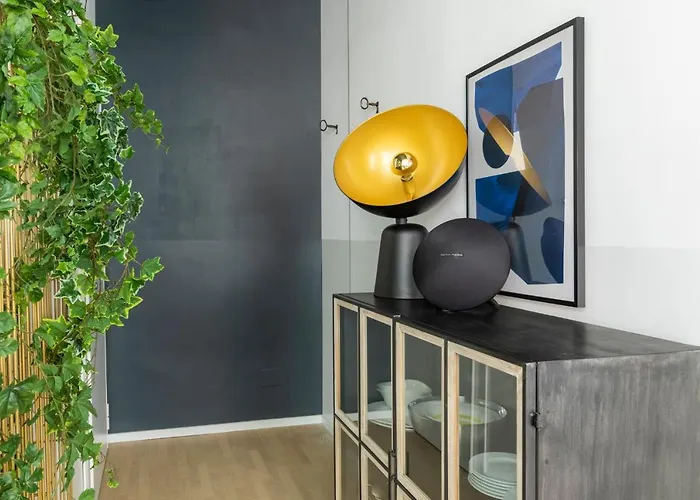 Romac Trinity - 3Bdr Apartment With Sauna & Jacuzzi In Campo De Fiori