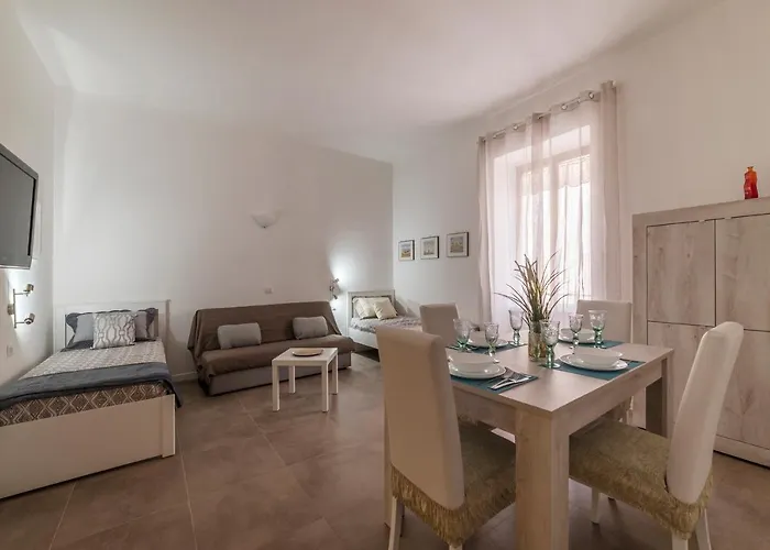 San Lorenzo Modern Flat