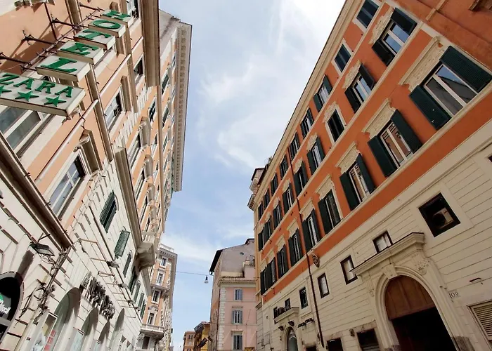 Wonderful Apartment In Trevi Area