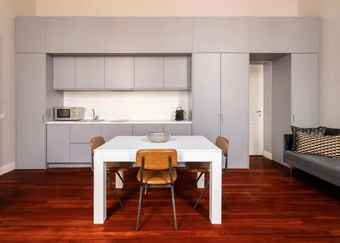 Sonder — Spanish Steps Lofts