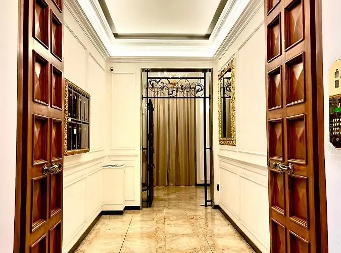 Piazza Di Spagna Prestige Petit