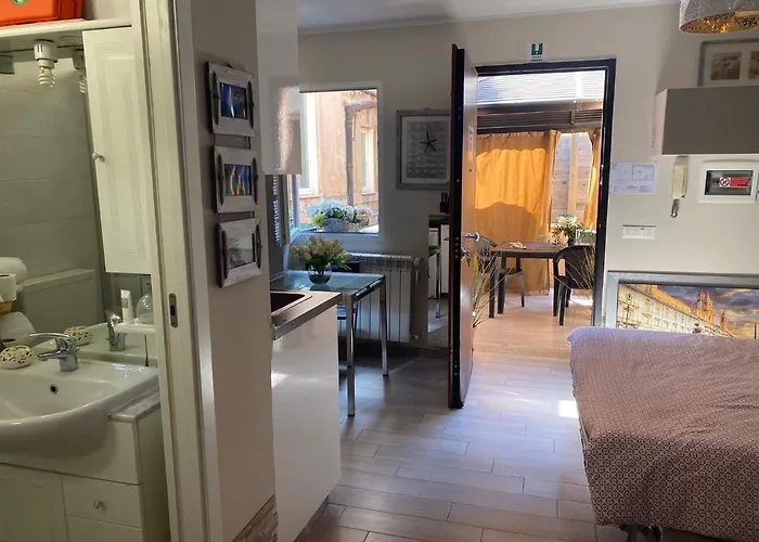 Condotti Apartment