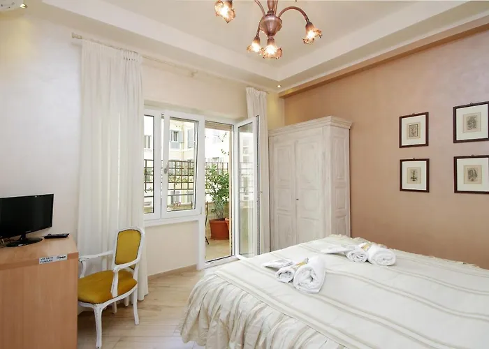Deco\'S Place Roma Teodora