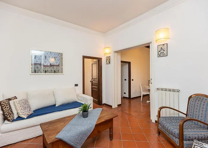 Lungaretta By Rental In Rome
