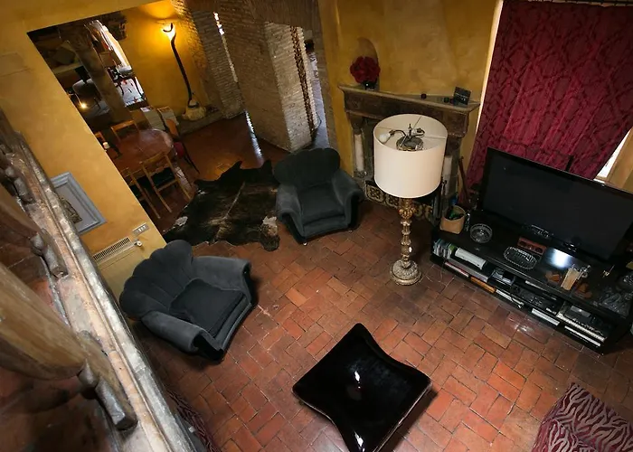 The Trastevere Painter Penthouse