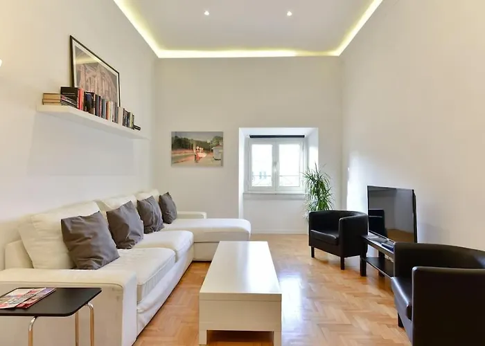 Stunning St.Peter\'S Apartment