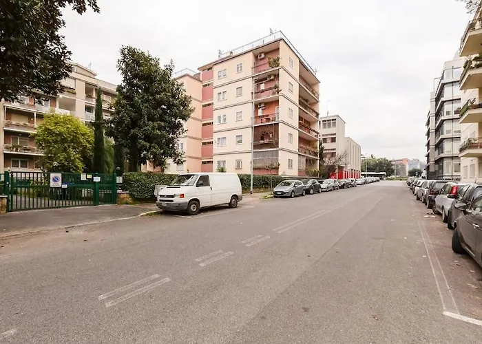 Exclusive Apartment In Eur Lake