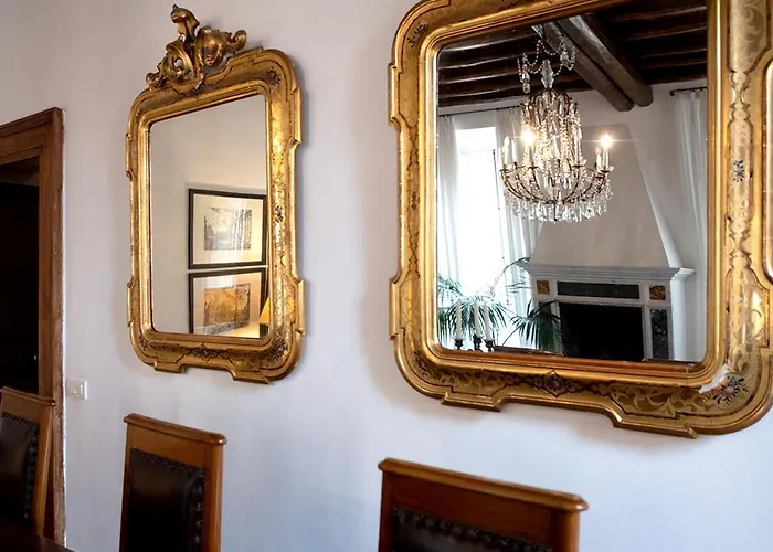 Romac Leone Apartments