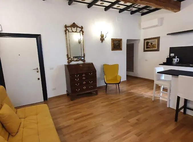 Charming Frattina - 2 Bathrooms New Apartment