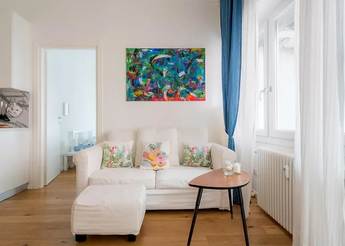 White Candle Apt, Close To San Pietro, Gemelli And City Center