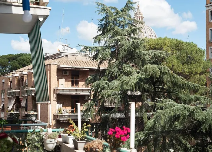 Vatican Corner Family Apartment