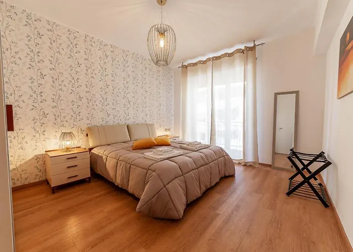 Laura Home - Garbatella