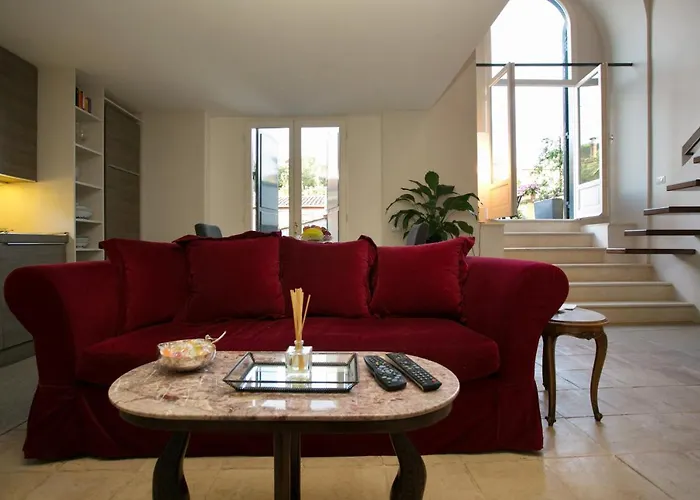 Your Prestigious Penthouse At The Spanish Steps