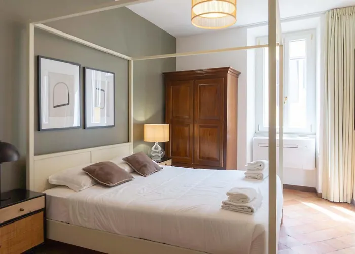 Piazza Navona Charming Apartment