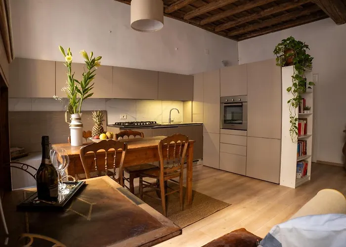 Colosseum House