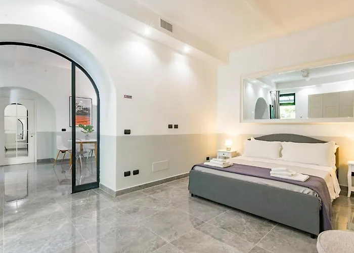 Laurina Deluxe Apartment