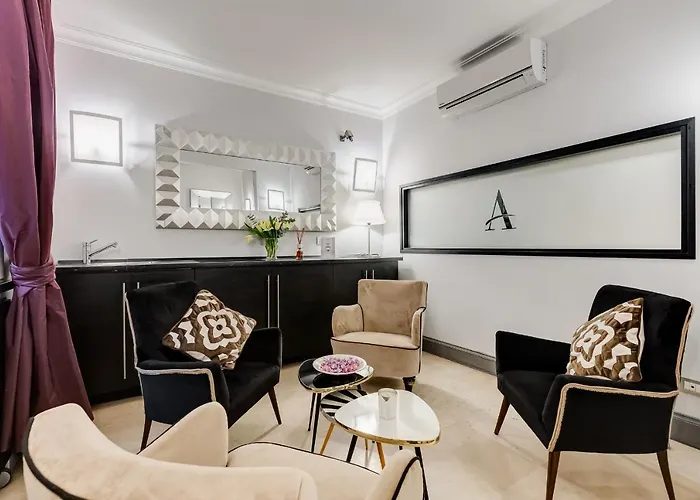Residenza A -Via Veneto Fashion Rooms