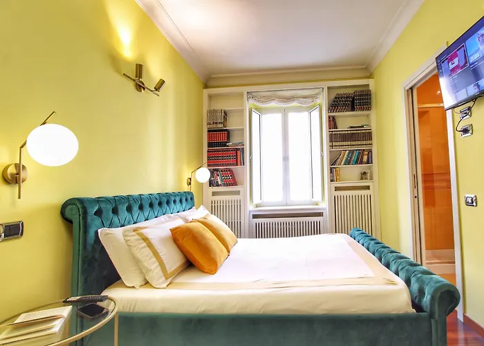 Large And Charming Apartment In Trastevere By Yourhost